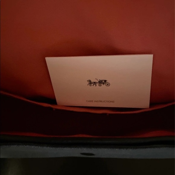 Coach - Picture 7 of 7